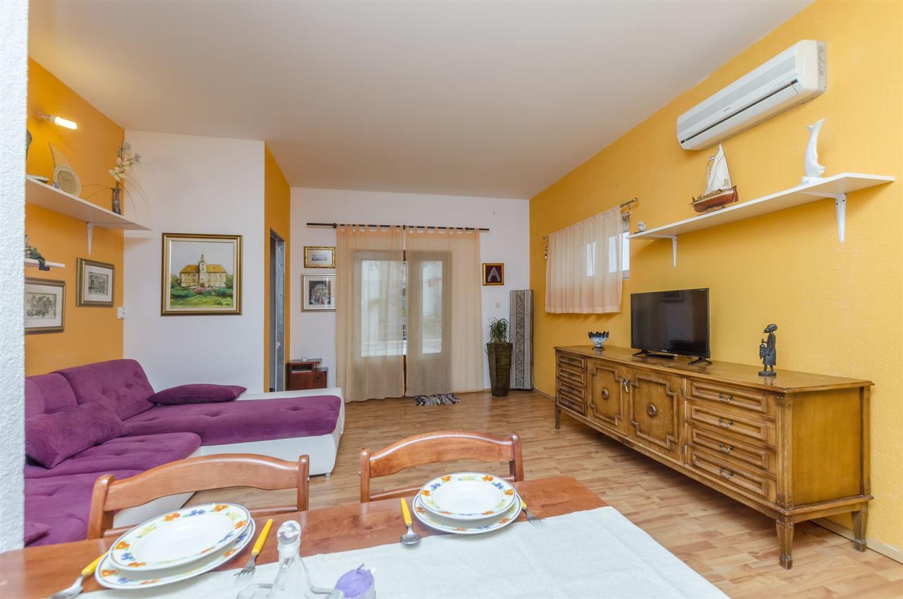 Apartments Amulic Duce Bagian luar foto