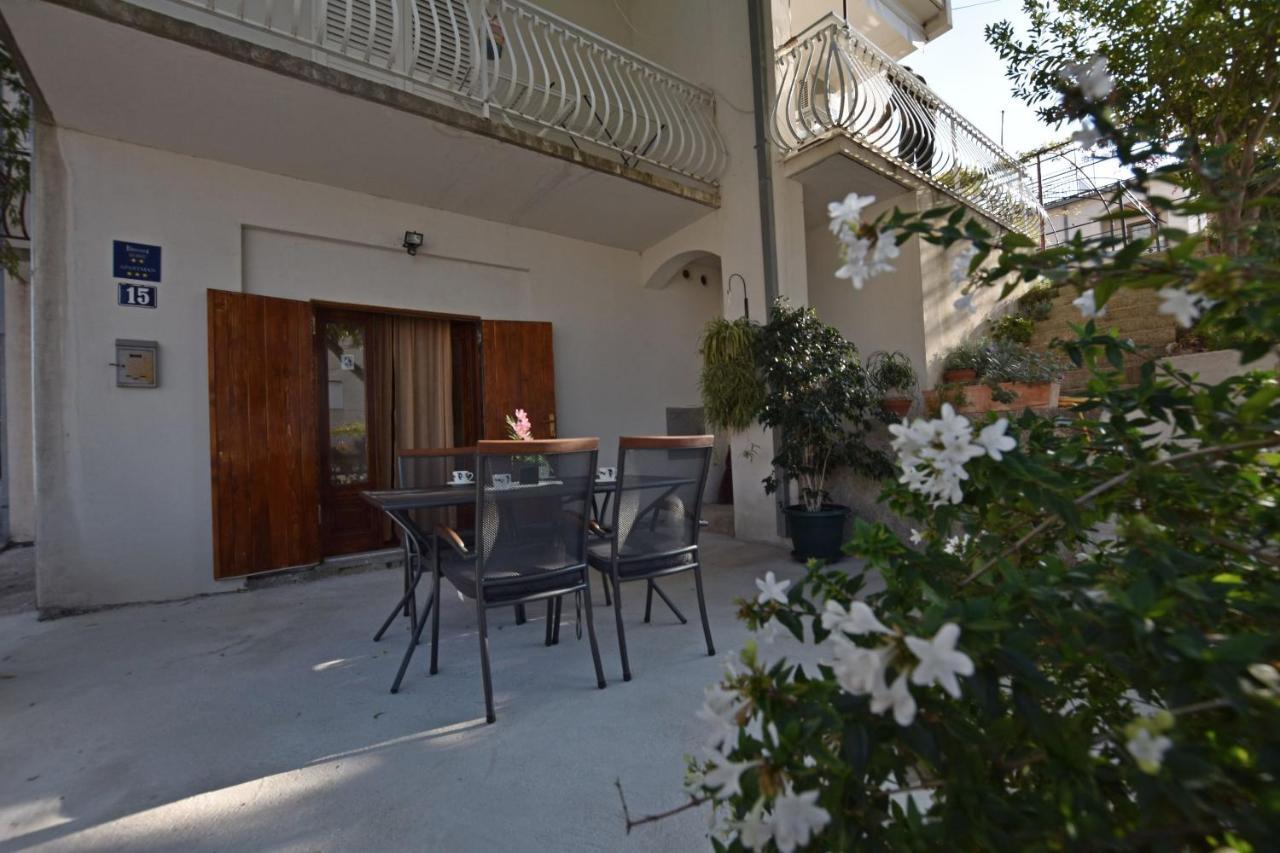 Apartments Amulic Duce Bagian luar foto